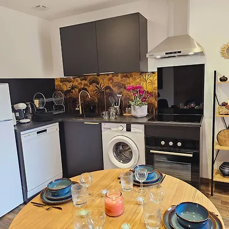 Mitrons - 2a 아파트 *